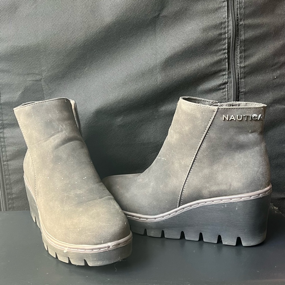 Nautica Women's Black Ankle Booties